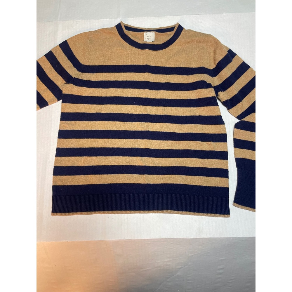 A New Day Womens Striped Crew Neck Long Sleeve Sweater Tan Navy Blue Size Medium